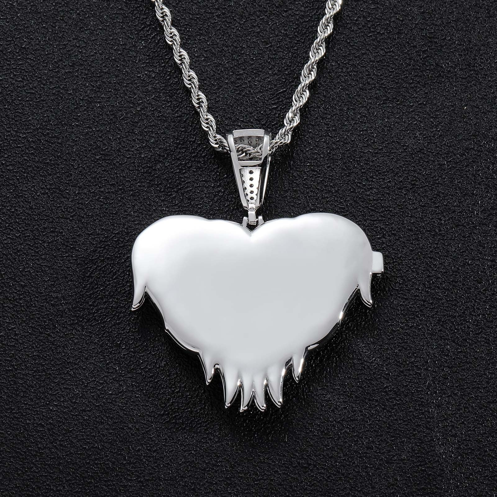 LoveShellâ„?â€?Custom Clamshell Heart Photo Pendant | Iced Out Zircon